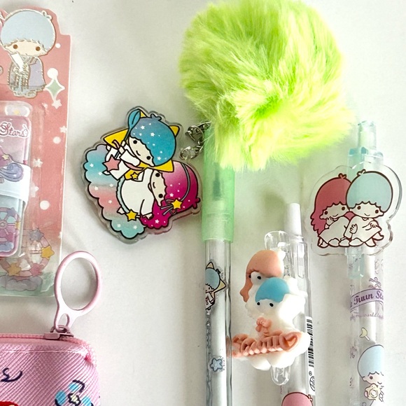 ⭐️Little Twin Stars Adorable Christmas Stocking Stuffer 6-Piece Bundle - Picture 4 of 6